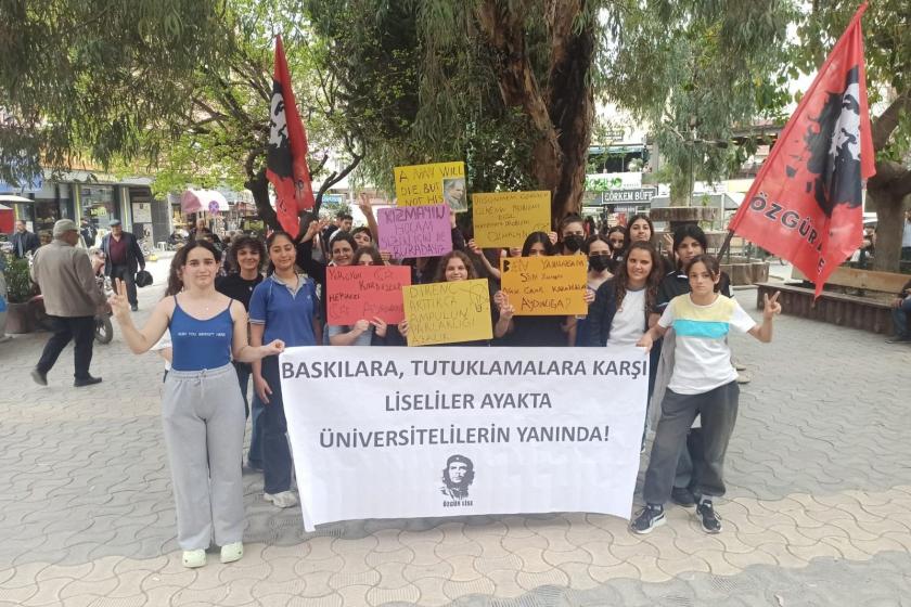 Samandağ’da liselilerden protesto: Engellemelere rağmen yürüdüler
