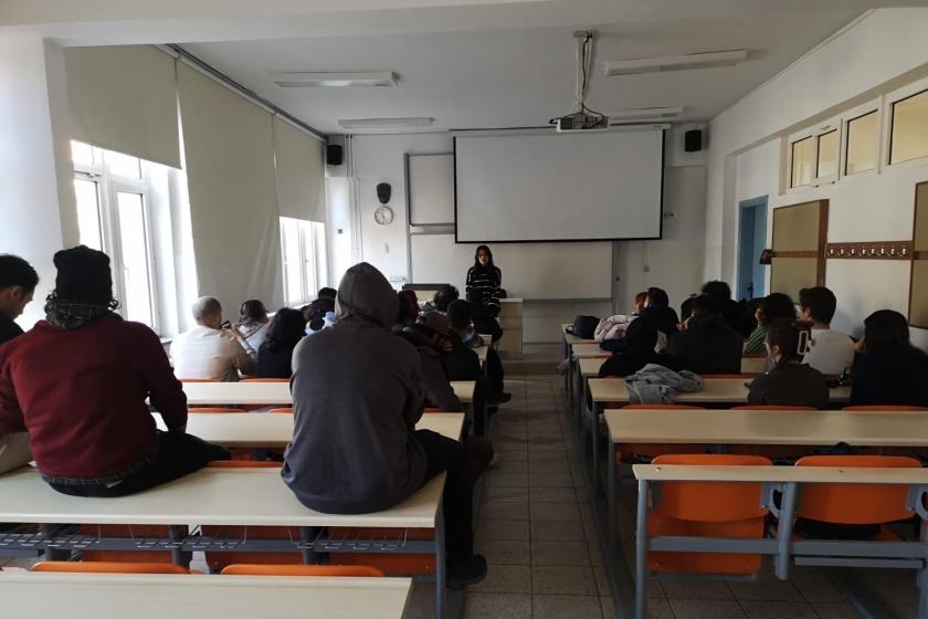 Anadolu Üniversitesi’nde forum: Öğrencilerden kendi karar mekanizmalarını oluşturmak için ÖTK kurma kararı