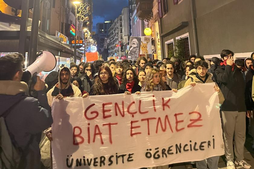 İzmir’de duvara boykot yazısı yazan öğrenciler tahliye oldu