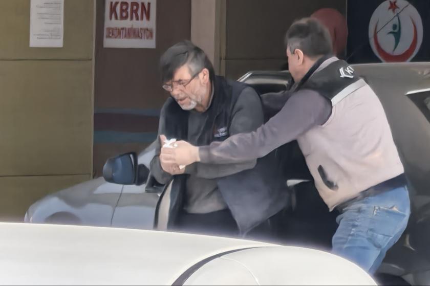 İşçinin elini makine kaptı, 3 parmağı koptu