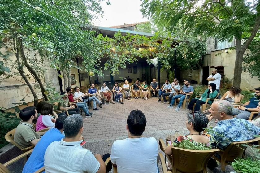 Nar Sanat Derneği'nden 1 Mayıs çağrısı: “Sahnelerden meydanlara!”
