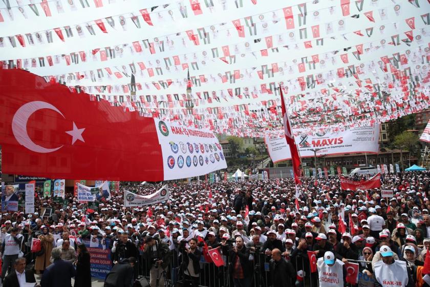 Hak-İş, 1 Mayıs’ı Rize'de kutladı