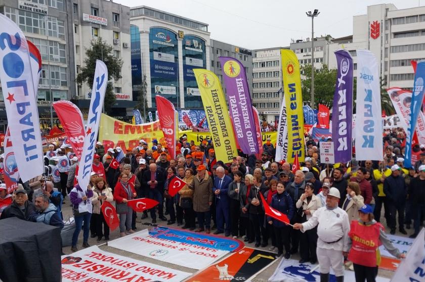 Samsun'da 1 Mayıs: "Emeğimiz, ekmeğimiz ve geleceğimiz için buradayız"