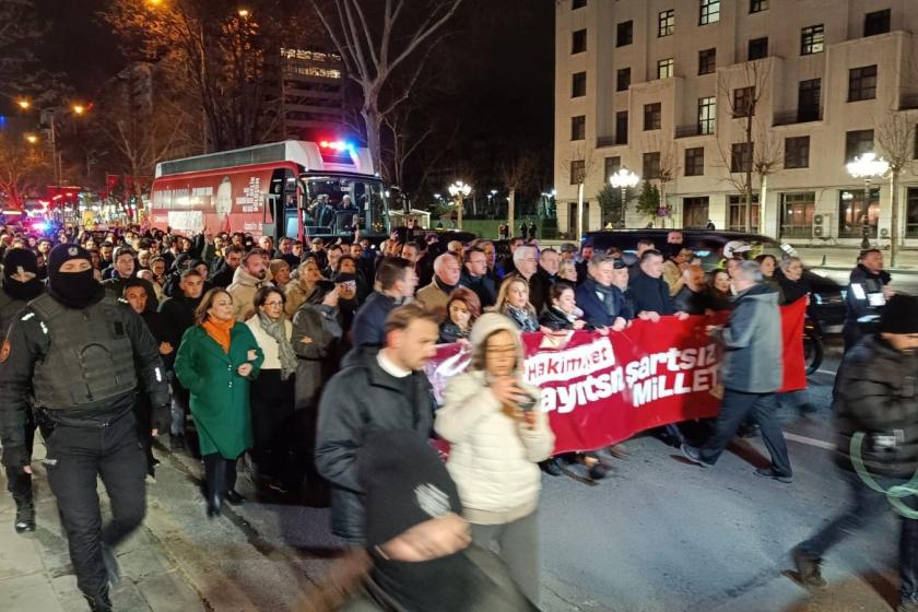 Suçu CHP’li vekilleri taşımak: Otobüs şoförüne ev hapsi