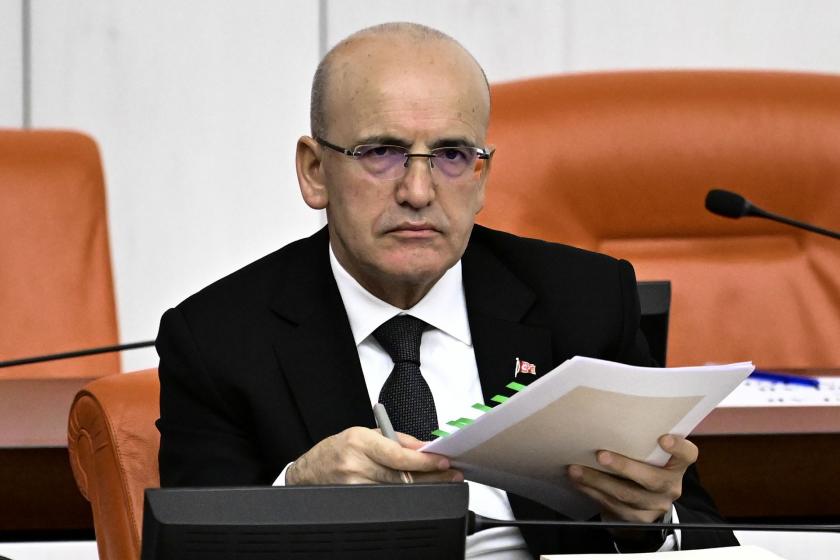 Bakan Mehmet Şimşek'in gözü ücret ve maaşlarda