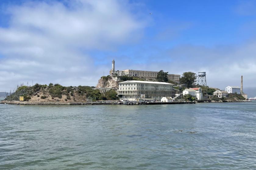 Trump, 60 yıldır kapalı olan Alcatraz hapishanesini yeniden açmak istiyor