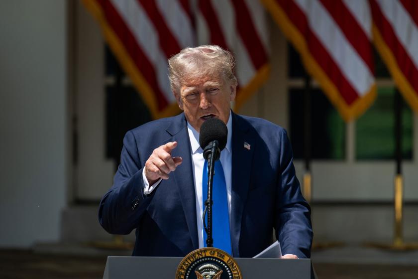 Trump: İlaçlara yönelik gümrük vergilerini iki hafta içinde açıklayacağım
