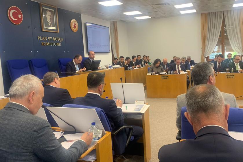 Merkez Bankası Başkanı Karahan Mecliste protesto edildi