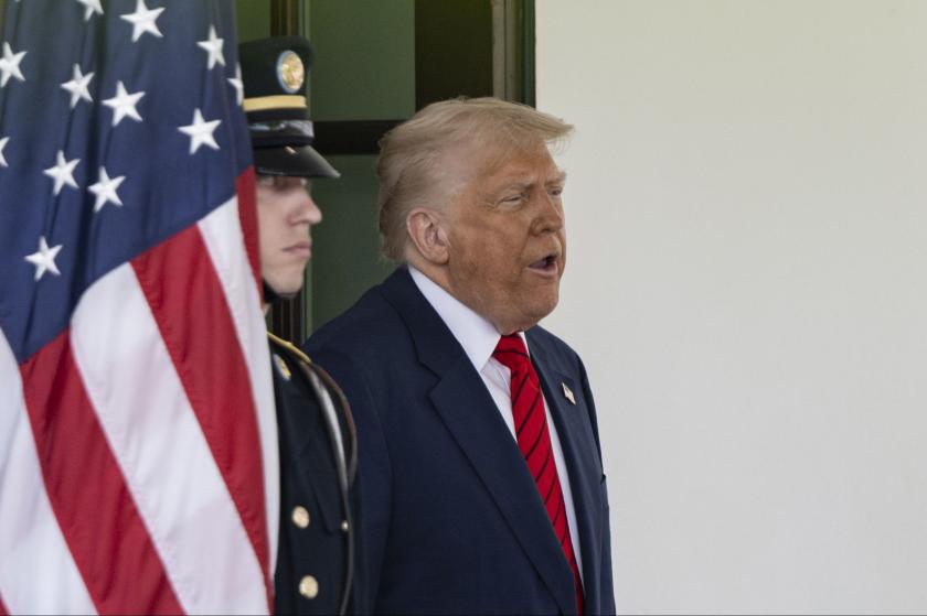 Trump: Husilere saldırıları durduruyoruz