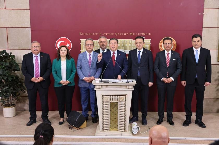 Komisyonu terk eden CHP'liler: Anayasa çiğnendi