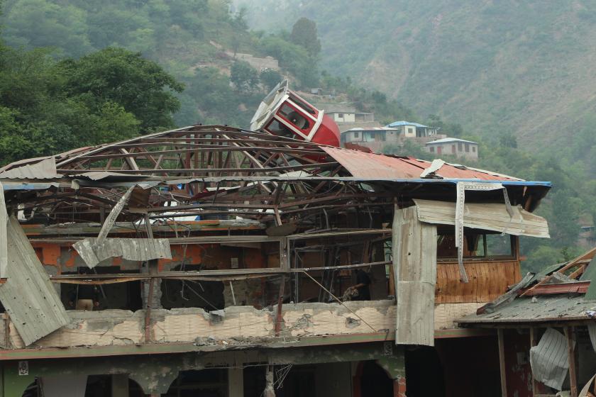 Fransa, Hindistan ve Pakistan'ı itidale çağırdı