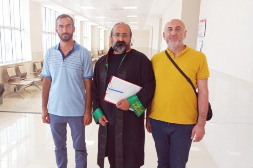 Gemlik'te AKP ilçe binasına dökülen kola davasında beraat kararı verildi