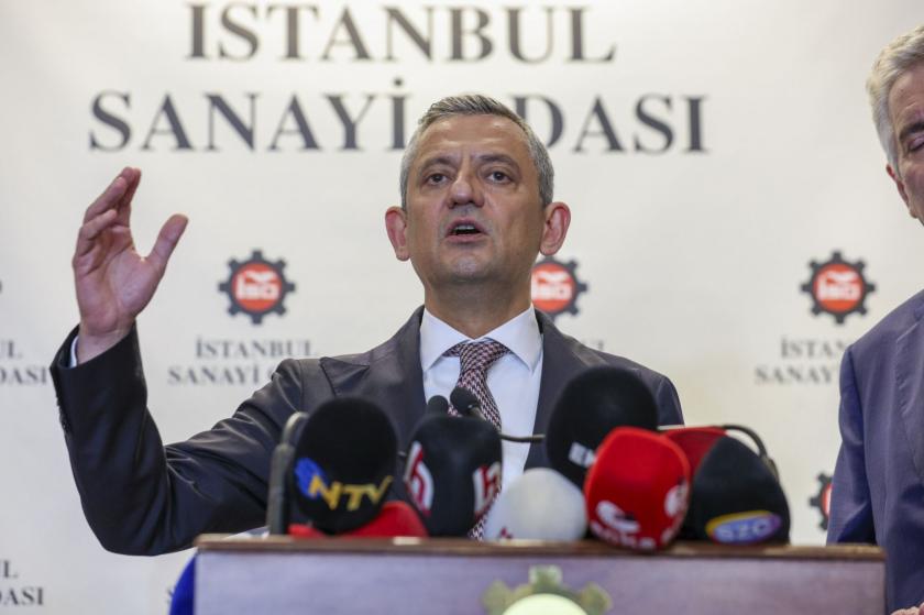 Özgür Özel, İstanbul Sanayi Odası’nı ziyaret etti