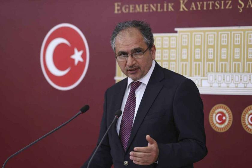 AKP'li İsmail Güneş: Vatandaşın döviz alması yasaklansın