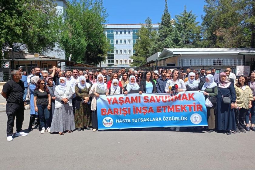 Hasta ve tahliyesi engellenen mahpuslar için eylem: Çözüm için reform süreci başlatılmalı