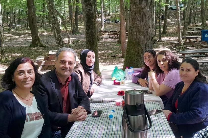 İskender Bayhan: Erdoğan silahların susmasını kendi iktidarını güçlendirmek için istiyor