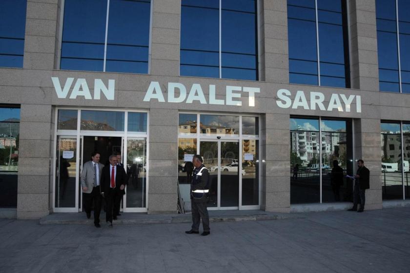 Van Adliyesinde ifadesi alınacak kişi ve ailesi darbedildi