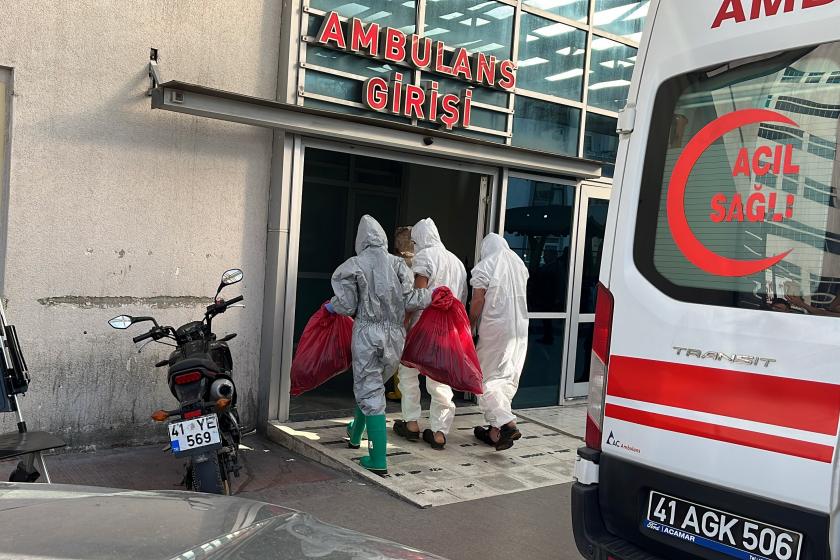 Kocaeli'de kimyasal madde tankını temizlerken fenalaşan 4 işçi hastaneye kaldırıldı