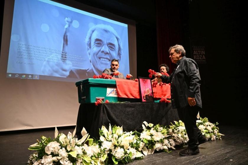 Yönetmen Ali Özgentürk, Adana'da son yolculuğuna uğurlandı