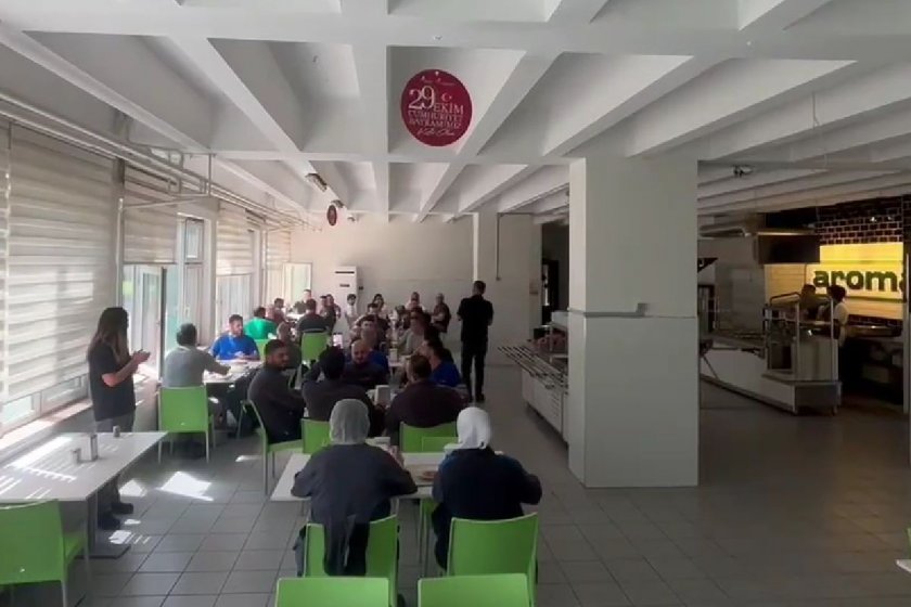Aroma fabrikasında imzalanan sözleşmeye karşı işçiler eylem yaptı