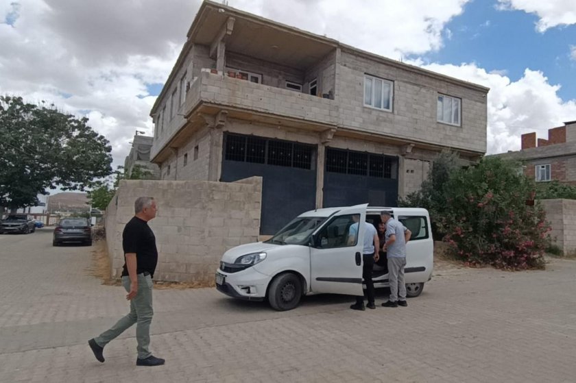 Asiye Baytap adlı kadın evinde boğularak öldürülmüş halde bulundu Asiye Baytap adlı kadın evinde boğularak öldürülmüş halde bulundu