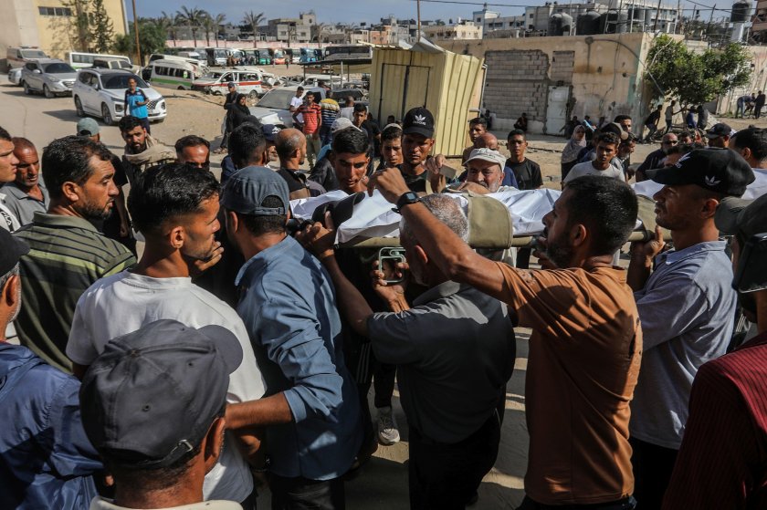 İsrail'in Gazze'ye saldırılarında en az 15 Filistinli hayatını kaybetti