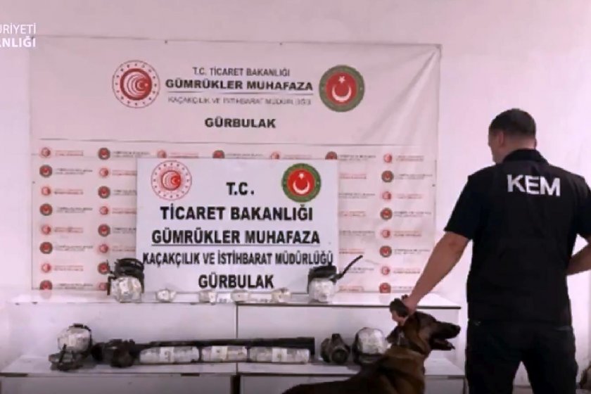 Ağrı-Gürbulak Gümrük Kapısı’nda yaklaşık 1 ton uyuşturucu madde ele geçirildi