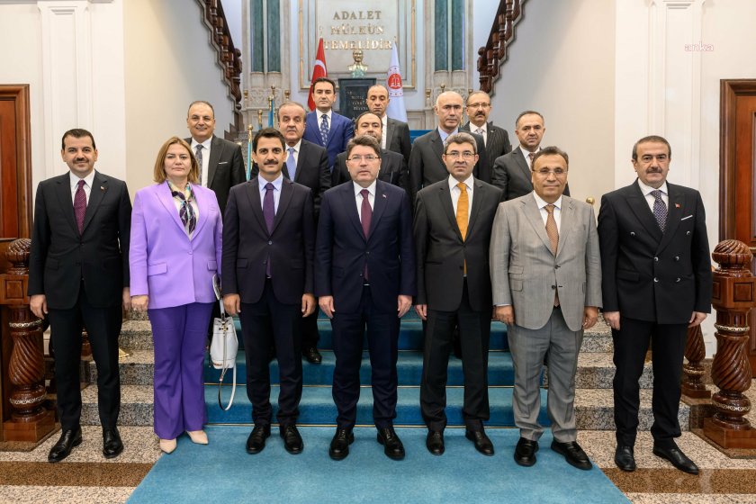 Adalet Bakanı Tunç, HSK üyeleriyle görüştü