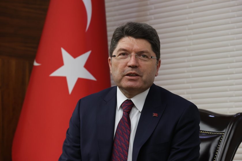 Adalet Bakanı Tunç operasyonlara dair konuştu: Yargılamanın 'siyasi' olduğu söylemini hedef aldı