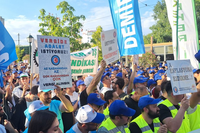 Binlerce kamu işçisi bugün de ülkenin kaderinde etkili olabilir