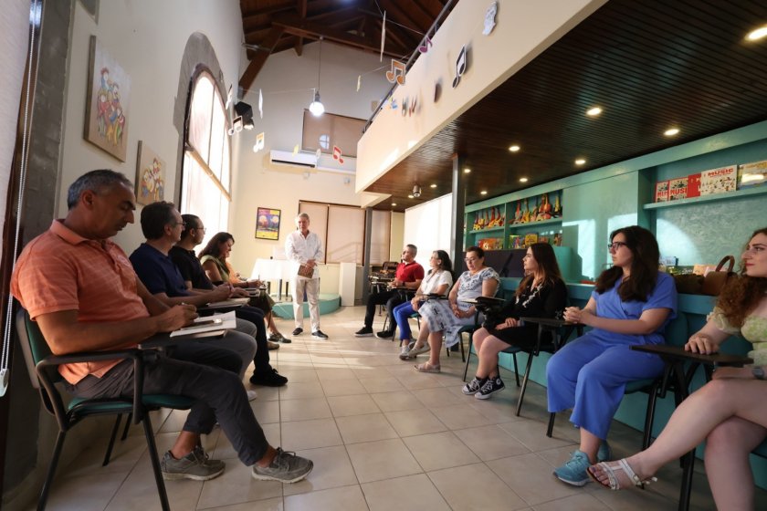 İzmir Büyükşehir’in yazarlık atölyesinden ilk kitap: “Anlatılmayan Öyküler”