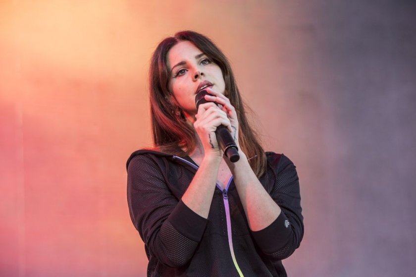 Lana Del Rey'den Filistin'e destek mesajı: "Ateşkesin sağlanmasını umut ediyorum"
