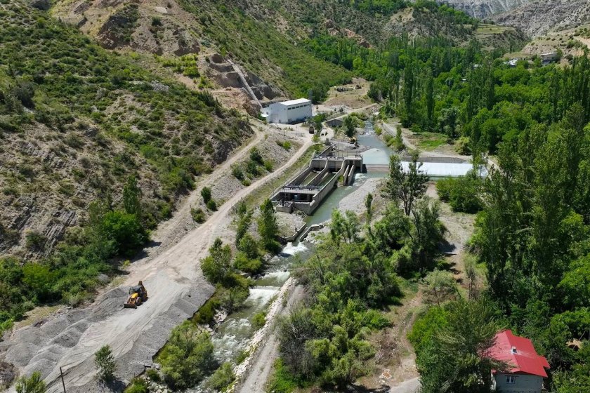 Tatil için geldiği Erzurum'da çaya giren 13 yaşındaki çocuk boğuldu