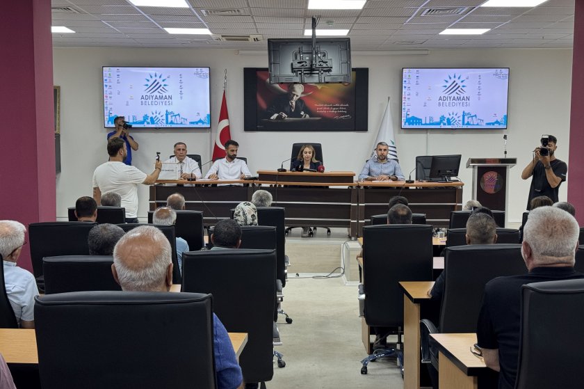 Adıyaman Belediyesinde başkanvekili seçildi: AKP ve YRP'li üyeler CHP'nin adayına oy verdi