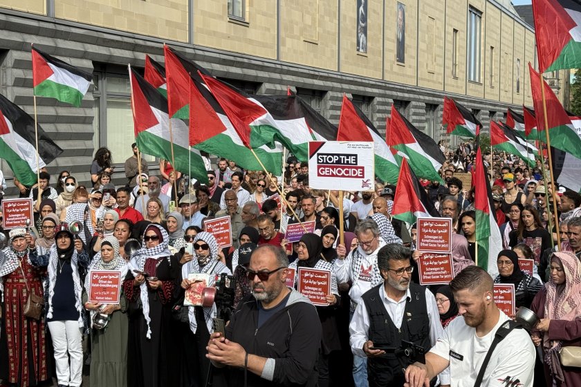 Berlin'de Filistin eylemi: "Bomda değil, ekmek"