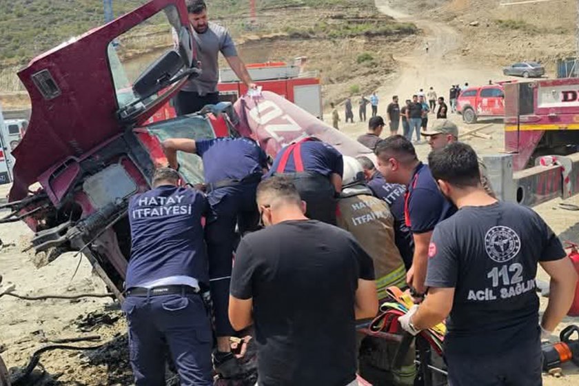 Freni patlayan vinç uçuruma yuvarlandı: 2 işçi ağır yaralandı