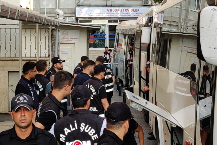İBB soruşturmasında gözaltına alınan 25 kişiden 5'i tutuklandı