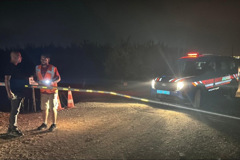 Adana'da eğitim uçağı düştü, 2 kişi yaralandı