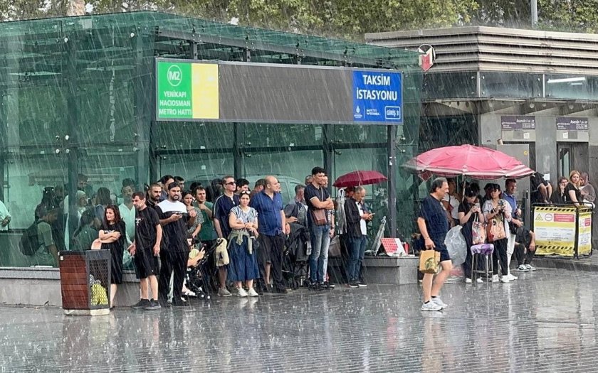 İstanbul'un bazı bölgelerinde sağanak etkili oldu
