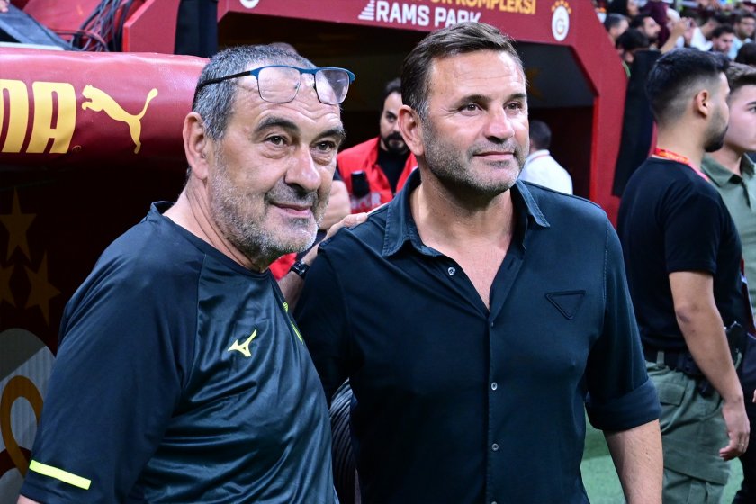 Galatasaray Teknik Direktörü Okan Buruk transfer yapılacak mevkileri açıkladı