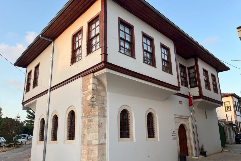 Antalya’da AKP’li yöneticinin konağına kamu parasıyla restorasyon