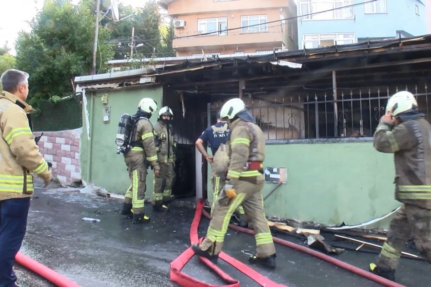 Sarıyer'de gecekonduda yangın çıktı: 1 kişi öldü, 1 kişi ağır yaralandı