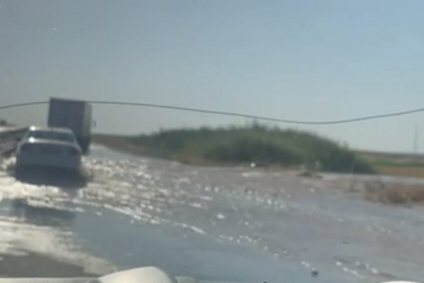 Mardin’de içme suyu şebekesi yine patladı: İki ilçe susuz kaldı