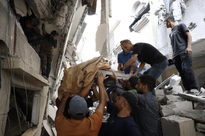 İsrail’in Gazze’ye düzenlediği saldırılarda 75 Filistinli hayatını kaybetti