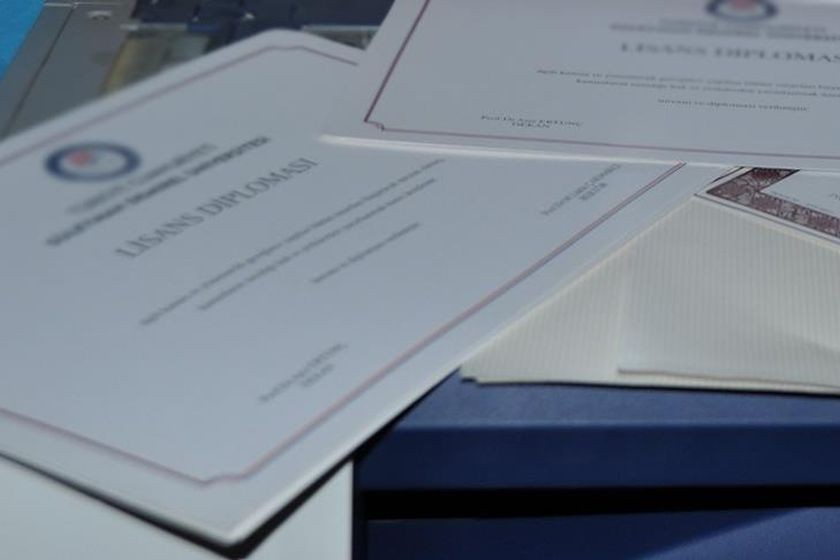 Sahte denklik belgeleriyle 419 kişi üniversiteli yapıldı