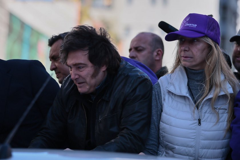 Arjantin Devlet Başkanı Milei, halkın seçim konvoyuna yönelik taşlı tepkisiyle dalga geçti