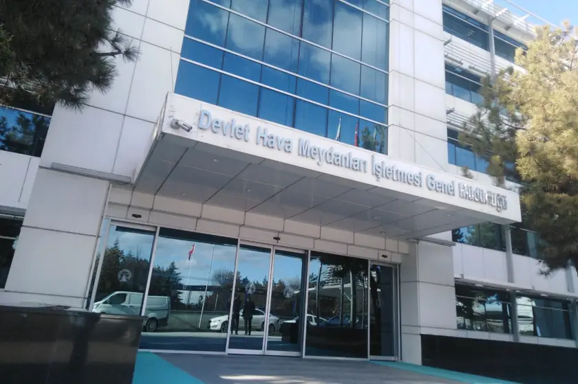 TL’deki değer kaybı kamu işletmelerine yansıdı: DHMİ’de altı ayda 5,9 milyar TL’lik kambiyo zararı