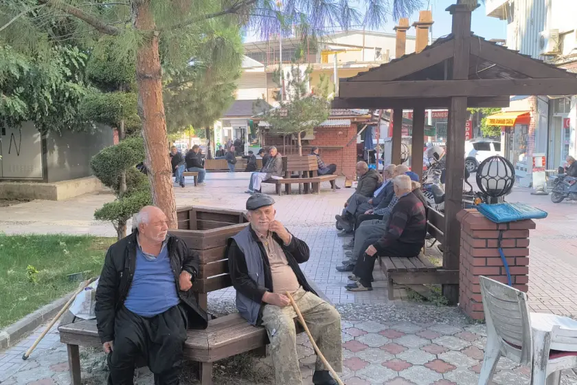Emekliler bayrama yoksullukla giriyor: “20 bin lirayla geçinemiyoruz”