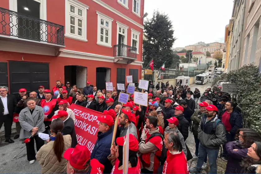Grev kazanıldı ama baskı sürüyor: Özel İtalyan Lisesinde Türkiyeli müdür başyardımcısı da işten çıkarıldı