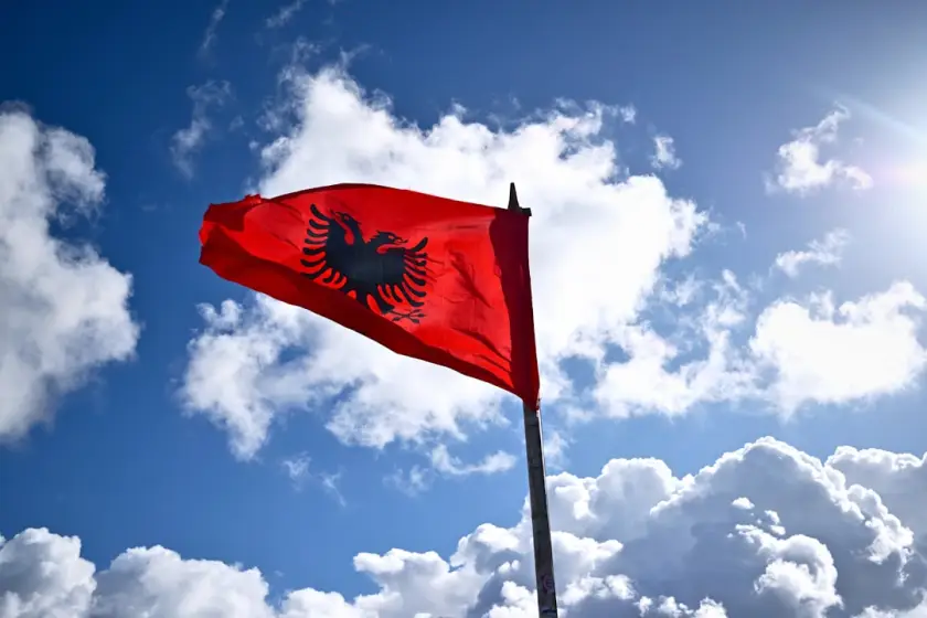 Arnavutluk’ta gençlerin öfkesi sokağa taştı